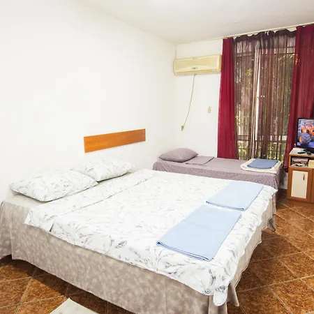 Center - Basic Flat With 2 Separate Apartment Burgas